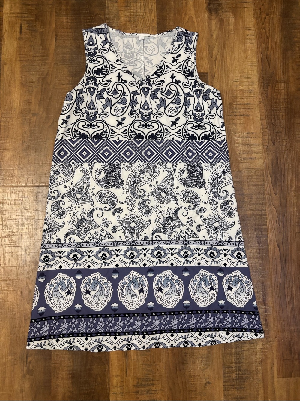 Women’s L Sleeveless Navy and White Paisley & geometric Print Shift Dress midi